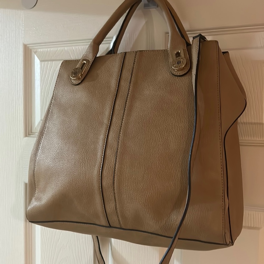 Tommy Hilfiger handbag